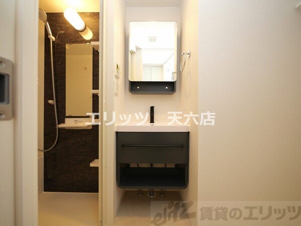 セレニテ新大阪エクラの物件内観写真